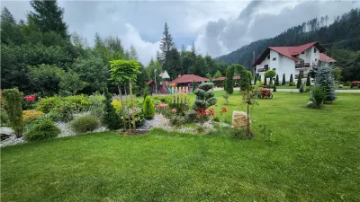 Pensiune Premium de vânzare în Sucevița, Bucovina | Afacere turistică în funcțiune | 15 unități de cazare | Restaurant 100 locuri | Piscină | - Sucevita