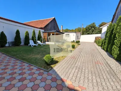 Casa individuala moderna 4 camere pivnita 350mp teren Mohu - Selimbar
