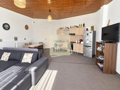 Casa individuala moderna 4 camere pivnita 350mp teren Mohu - foto 12