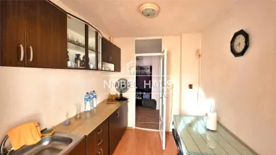 Apartament 3 camere, decomandat, etajul 4, zona Gura Leului - foto 2