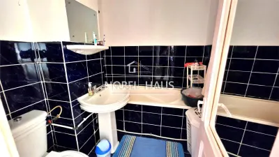 Apartament 3 camere, decomandat, etajul 4, zona Gura Leului - foto 3