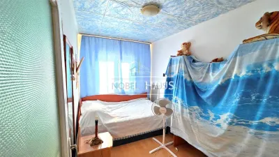 Apartament 3 camere, decomandat, etajul 4, zona Gura Leului - foto 5