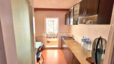 Apartament 3 camere, decomandat, etajul 4, zona Gura Leului - foto 10