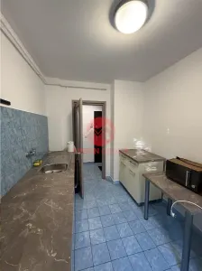 Apartament De Inchiriat 3 Camere, Semidecomandat, Zona Tomis 2 - foto 11