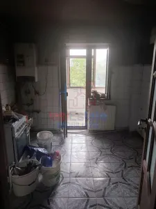 Apartament 2 camere, 59 mp, decomandat, Nicolina - etaj 1, centrala proprie - Iasi