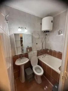 LIPOVEI - APARTAMENT 1 CAMERA - mobilat, utilat, RENOVAT - foto 6