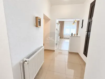Casa individuala moderna 4 camere pivnita 350mp teren Mohu - foto 10