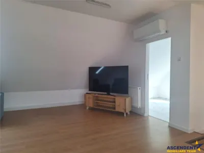 NIvel in vila, rezidential/ spatiu profesional, Ghimbav, Central - foto 5
