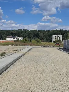 Teren intravilan 360 mp - Voluntari - apropiere padure - foto 3