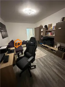 Apartament 2 camere cf 2 decomandat zona Crang - foto 2