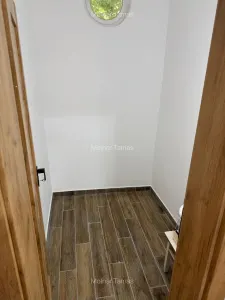 Va propunem pentru  inchiriere o  casa pentru home office!