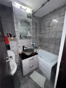Apartament 4 camere Semidecomandat Berceni - foto 3