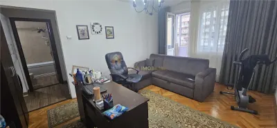 APARTAMENT 2 CAMERE 43 MP PLUS BALCON DE 10 MP ZONA MERCUR - foto 4