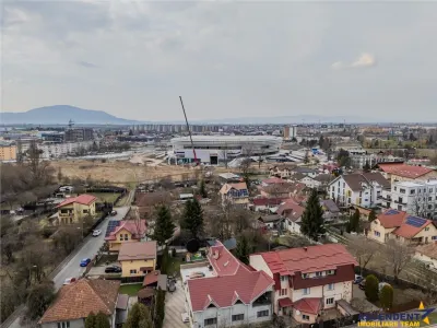 Vila cu potential, 2 garaje, teren 1.080 mp, strada Marasesti, Brasov - foto 13