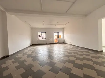 Spatiu comercial ultracentral - 250-750 mp - Vizibilitate excelenta - foto 11