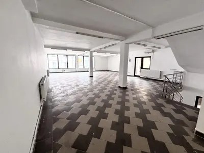 Spatiu comercial ultracentral - 250-750 mp - Vizibilitate excelenta - foto 16