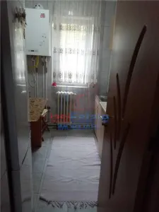 Apartament 3 camere la etajul 2 zona Pacurari - Iasi