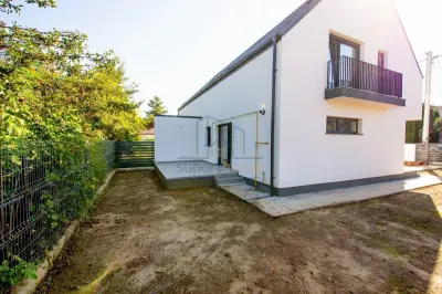 Vanzare casa tip duplex Campina , zona Muscel - foto 19