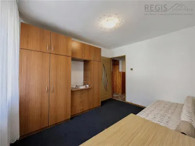 Apartament decomandat cu 3 camere si 2 bai in Bartolomeu - foto 9