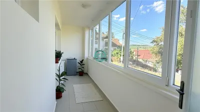 Vand apartament cu 4 camere pe 2 niveluri in casa in Reghin - foto 15