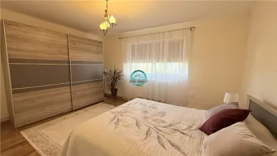 Vand apartament cu 4 camere pe 2 niveluri in casa in Reghin - foto 6