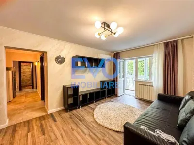 Apartament cu 3 camere, etajul 1, decomandat, zona Centrala - Iasi