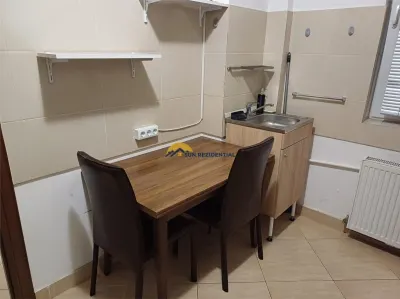 Metrou Aparatorii Patriei- garsoniera in bloc 2012 - foto 5