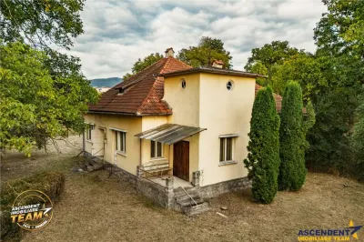 Casa cu istorie,3 camere,potential mansardare,1.840mp teren,in cadru linistit si retras,Central,Covasna - foto 27