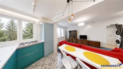 Decomandat si renovat, cu vedere spre gradina, Centrul Civic, Brasov - foto 2