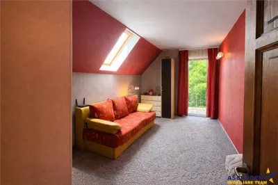 Casa nordica luminoasa, gata de mutat, garaj cald,spatiu de poveste la mansarda,in Santana de Mures - foto 9