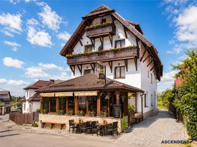 Pensiune cu restaurant, farmec aparte, concept italian, Central, Bran - Brasov