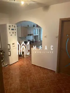 Apartament 3 camere de vânzare | Nord, Râmnicu Vâlcea | renovat - foto 3
