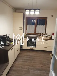 Apartament 3 camere | Etaj 2 | Balcon | Calea Cisnadiei - foto 2