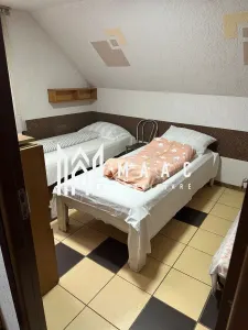 Casa cu 4 apartamente | 9 camere | Curte si Gradina - foto 5