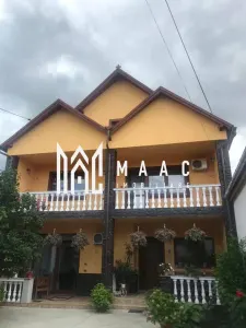 Casă / Vilă cu 6 camere + Casa/Vila cu 2 camere | zona Terezian - foto 3