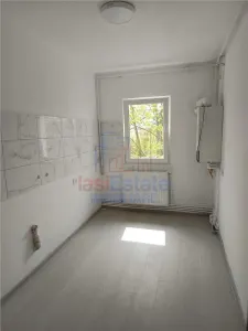 Zona Nicolina Apartament 2 camere decomandat renovat - Iasi