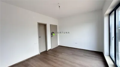 Casa Sacele 4 camere constructie  noua - foto 7