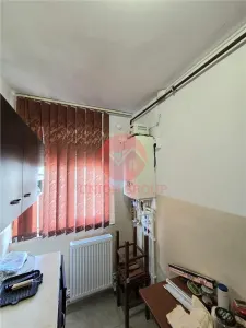 Apartament 3 Camere, Decomandat, Zona Km 4-5 - foto 11