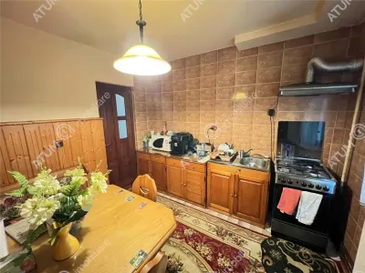 De vanzare apartament cu 3 camere decomandate 2 bai zona Vasile Aaron din Sibiu - foto 13