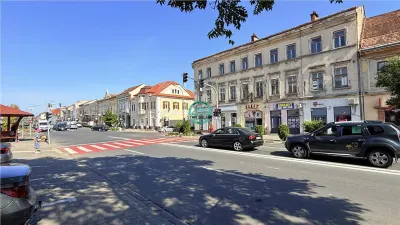 Vand spatiu comercial in Reghin ultracentral cu suprafata utila 1863 mp - foto 3
