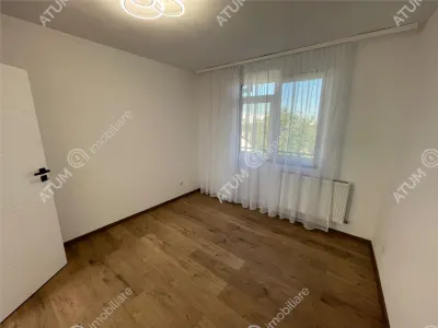 De vanzare apartament cu 2 camere decomandate balcon si loc parcare in zona Turnisor din Sibiu - foto 2