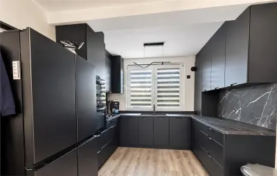 Casa moderna 3 camere 2 bai si curte Cartierul Arhitectilor - foto 2