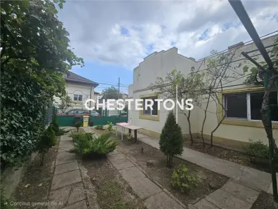 Casa 4 camere, curte proprie - vis a vis de Universitatea Ovidius, Bd Mamaia, Constanta - Constanta