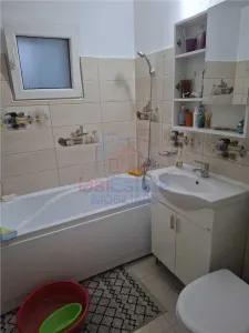 Apartament 3 camere decomandat, 65 mp, Pacurari - etaj 1, centrala proprie - foto 4