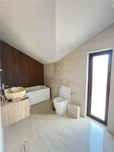 GIROC - DUPLEX DESPARTIT PRIN CARPORT - 4 CAMERE - TEREN MARE - foto 12
