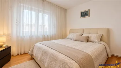 Insorit 3 camere decomandat, 2 bai, vedere 2 parti, doar 2 apartamente pe palier, Tractorul, Brasov - foto 3