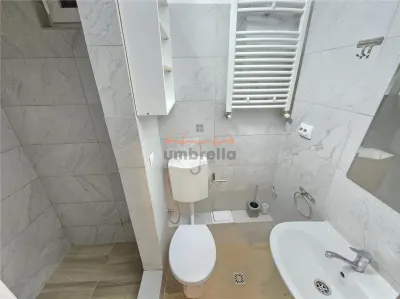DE INCHIRIAT ap 2 dormitoare+2 bai , decomandat,ultracentral, 530 euro - foto 5