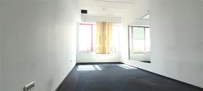 Spatiu comercial cu vitrina - Aradului - foto 5