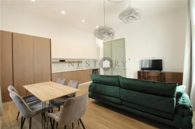 Apartament 2 camere, ultracentral, parcare,Napoca, Piata Unirii - Cluj-Napoca